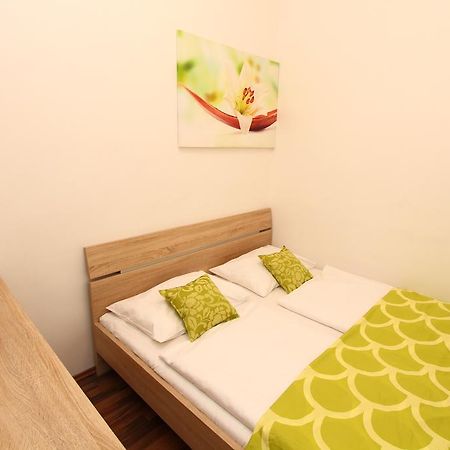 Checkvienna - Waehringer Strasse Apartment Екстериор снимка