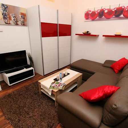 Checkvienna - Waehringer Strasse Apartment Екстериор снимка