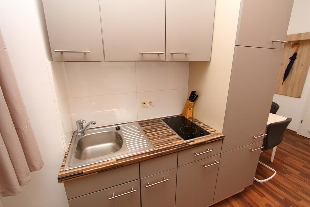 Checkvienna - Waehringer Strasse Apartment Екстериор снимка